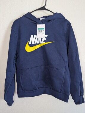 NWT Nike Club Fleece Kids Hoodie Size XL